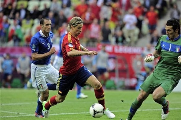 Torres vào sân ở những phút cuối, anh có pha xử lý lóng ngóng trong một tình huống có thể ghi bàn, tạo thời cơ cho Buffon cản phá.